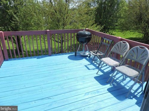 1053 Sterling Pl, Lancaster PA  17603-8839 exterior