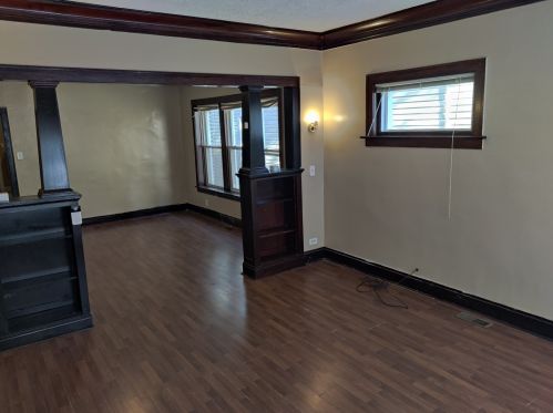 10739 Wabash Ave, Chicago, IL 60628-3513