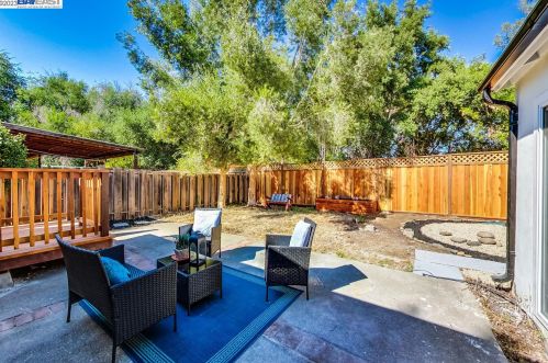 1946 6th St, Concord CA  94519-2216 exterior