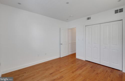 1435 Dickinson St, Philadelphia PA  19146-4841 exterior