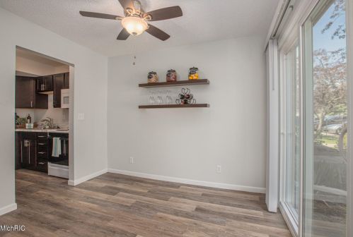 3630 Kenbrooke Ct, Kalamazoo MI 49006-5437 exterior