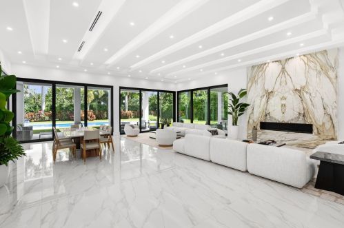 8235 Twin Lk Dr, Boca Raton FL 33496-1922 exterior