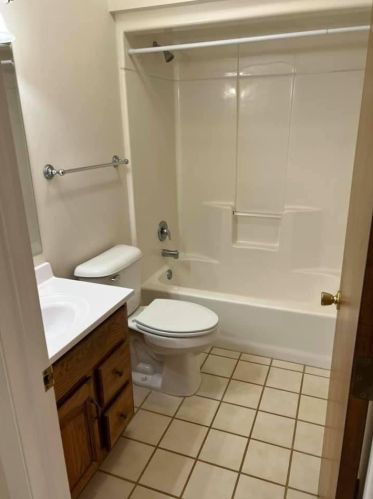 7565 E Ave, Kalamazoo MI  49048-9622 exterior