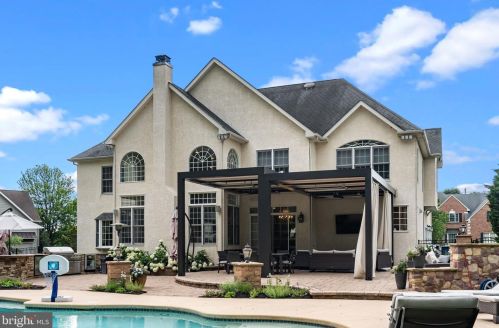 2214 Denbeigh Dr, Jamison PA 18929-1446 exterior