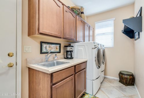 871 Desert Deer Pass, Green Valley AZ 85614-5528 exterior