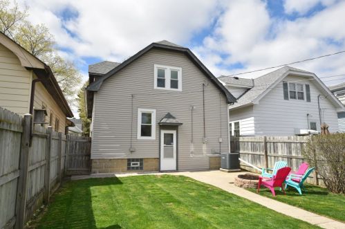 2214 59, Milwaukee WI 53219-2104 exterior