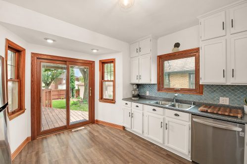 3906 52nd St, Milwaukee WI  53220-2606 exterior