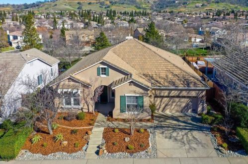 836 Morningside Dr, Folsom, CA 95630-6146