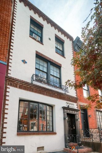 253 21st St, Philadelphia PA 19103-4842 exterior