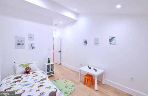 3016 Thayer St, Washington DC  20018-2505 exterior