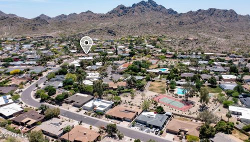 9052 29th St, Phoenix AZ  85028-5302 exterior