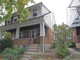 1103 New St, Bethlehem, PA 18018-2717