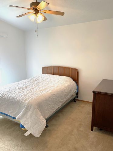 1367 John Ross Dr, Kalamazoo MI 49009-8307 exterior