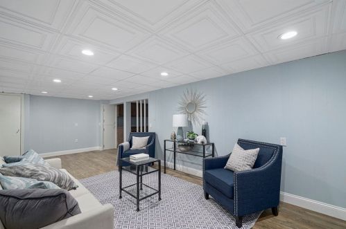 4 Mount Ave, Providence RI  02906-3410 exterior