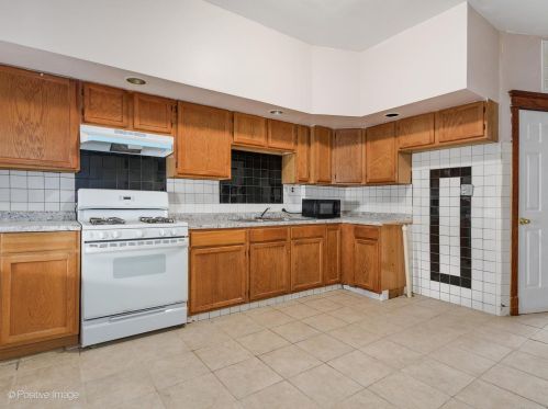 3319 Evergreen Ave, Chicago IL 60651-2308 exterior