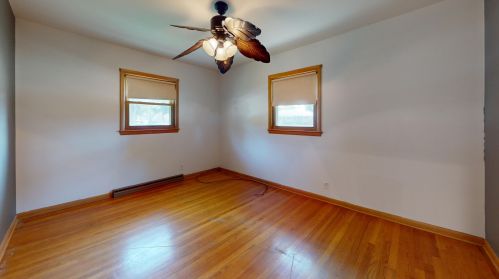 7824 Verona Ct, Milwaukee WI  53219-3860 exterior