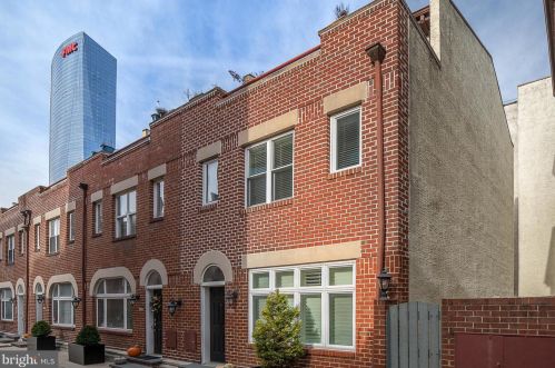 212 24th St, Philadelphia PA 19103-5554 exterior