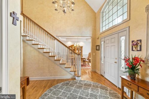 300 Country Mdw Dr, Lancaster PA 17602-1481 exterior