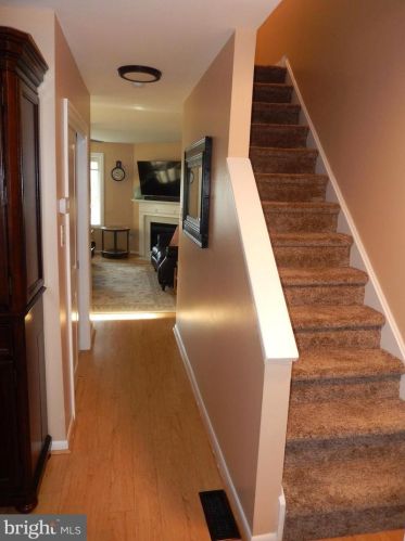 3 Oakmont Pl, Media PA 19063-2565 exterior