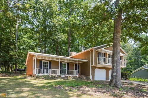 3156 Pequea Dr, Lithonia GA  30038-1120 exterior