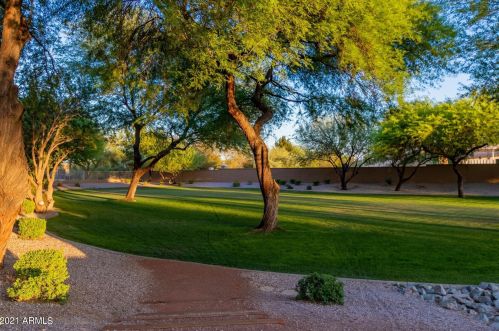 25401 45th Dr, Phoenix AZ  85083-2243 exterior