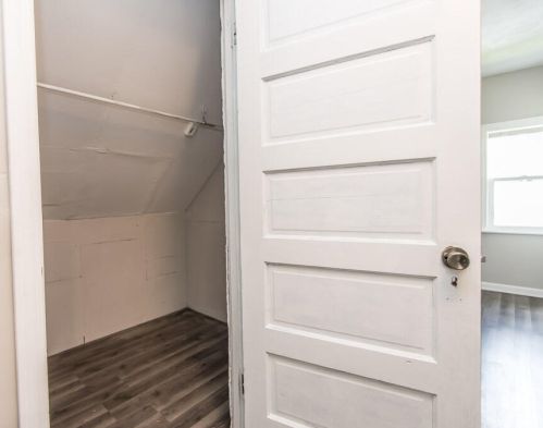 3235 45th St, Milwaukee WI  53219-4816 exterior