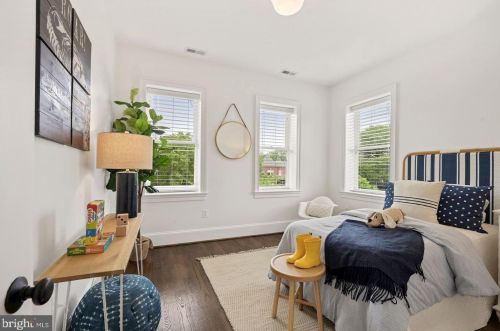 1533 Capitol St, Washington DC  20003-1508 exterior