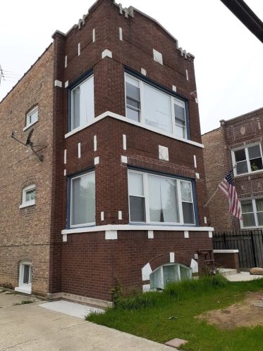 6634 Richmond St, Chicago IL 60645-4211 exterior