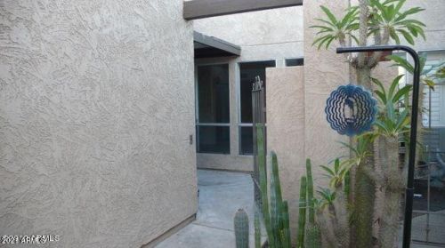 7826 21st Dr, Phoenix, AZ 85021-4914