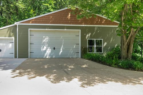 11133 Foreman St, Lowell MI 49331-9647 exterior