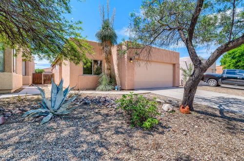 1885 River Otter Dr, Tucson, AZ 85704-1754