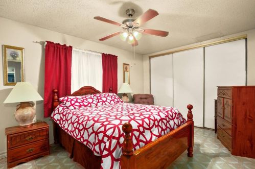 5809 Encinal Cv, Austin TX 78744-4442 exterior