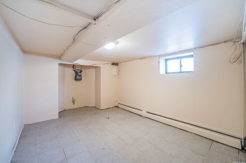 4028 Barnes Ave, Bronx NY 10466-4310 exterior