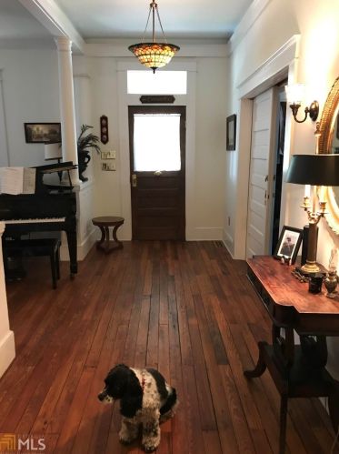 1528 Cambridge Ave, Atlanta GA 30337-2110 exterior