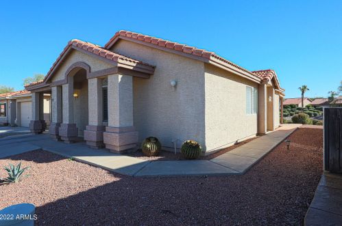 1797 Lindrick Dr, Chandler AZ  85249-8749 exterior