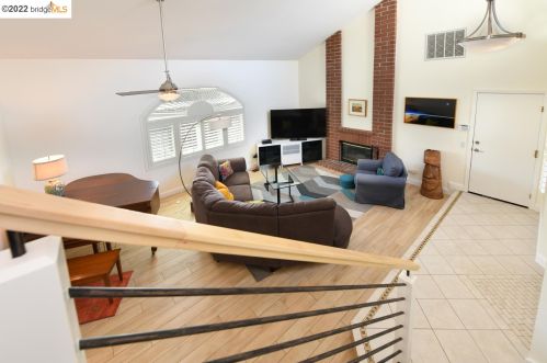 1807 Evalane Way, Concord CA 94519-2356 exterior