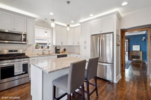 9813 Hoyne Ave, Chicago IL  60643-1728 exterior