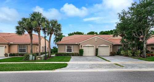 8612 Logia Cir, Boynton Beach FL 33472-7126 exterior