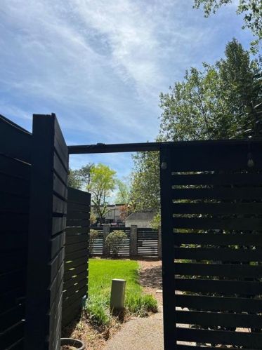 45 Forrest Pl, Atlanta GA  30328-4866 exterior