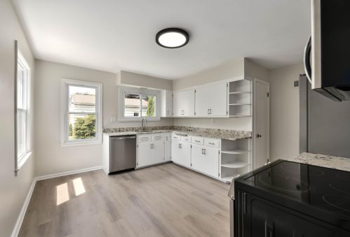 3217 79, Milwaukee WI 53219-1717 exterior