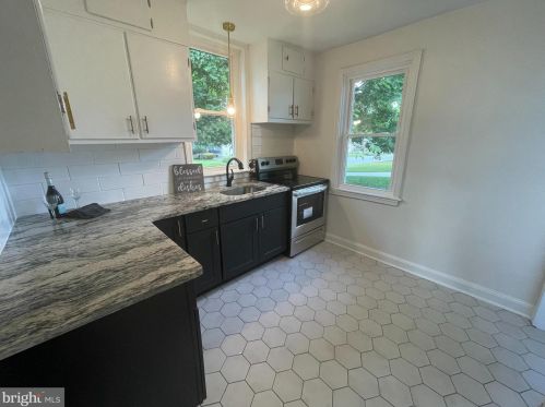 320 Franklin Ave, New Castle DE 19720-3310 exterior