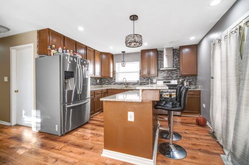 7219 Vincennes Ave, Chicago IL  60621-3517 exterior