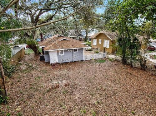 309 Crest Ave, Tampa FL 33614-6709 exterior