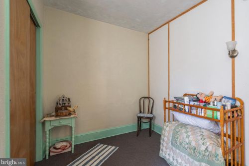 11 4 St, Pottstown PA 19464-5218 exterior