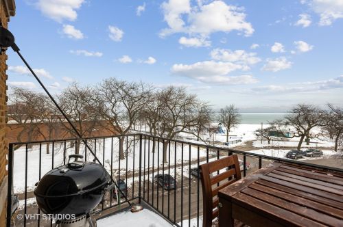 1231 Greenleaf Ave, Chicago IL  60626-2918 exterior