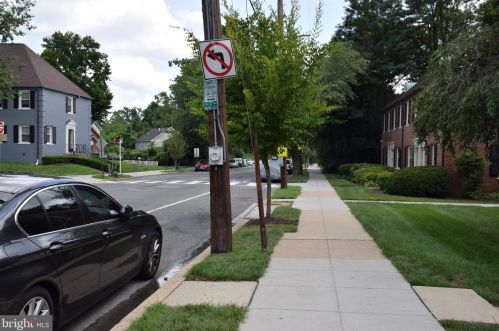 2057 38th St, Washington DC 20020-2441 exterior