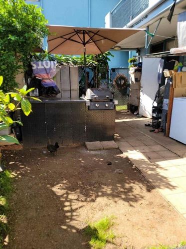 1229 Kokea St, Honolulu, HI 96817-3489