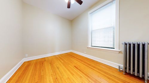 1922 Wilson Ave, Chicago IL 60625-3760 exterior