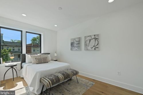 2410 37th St, Washington DC  20007-1835 exterior