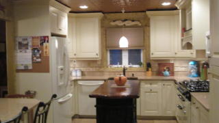 49 Brookview Ln, Matawan, NJ 07747-2334